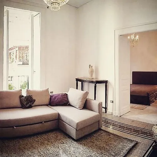 Bed & Breakfast Le Cavallerizze Naples Hotel
