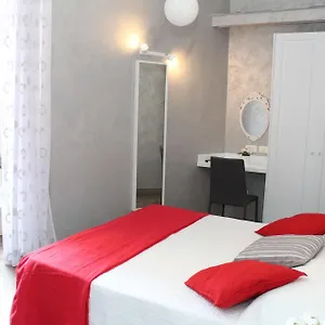 Residenza Nicola *** Naples